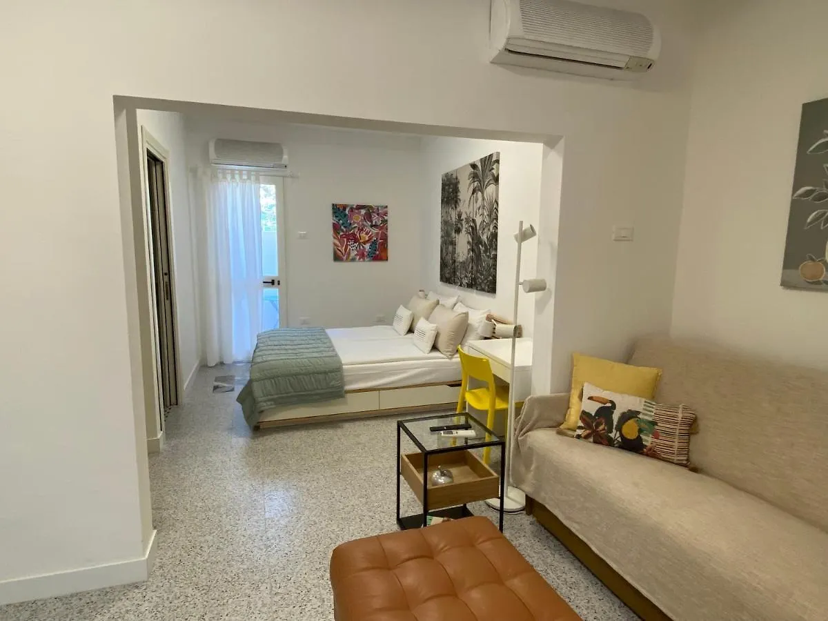 Apartment 8+8 Appartamento Con Garage Livorno Italy