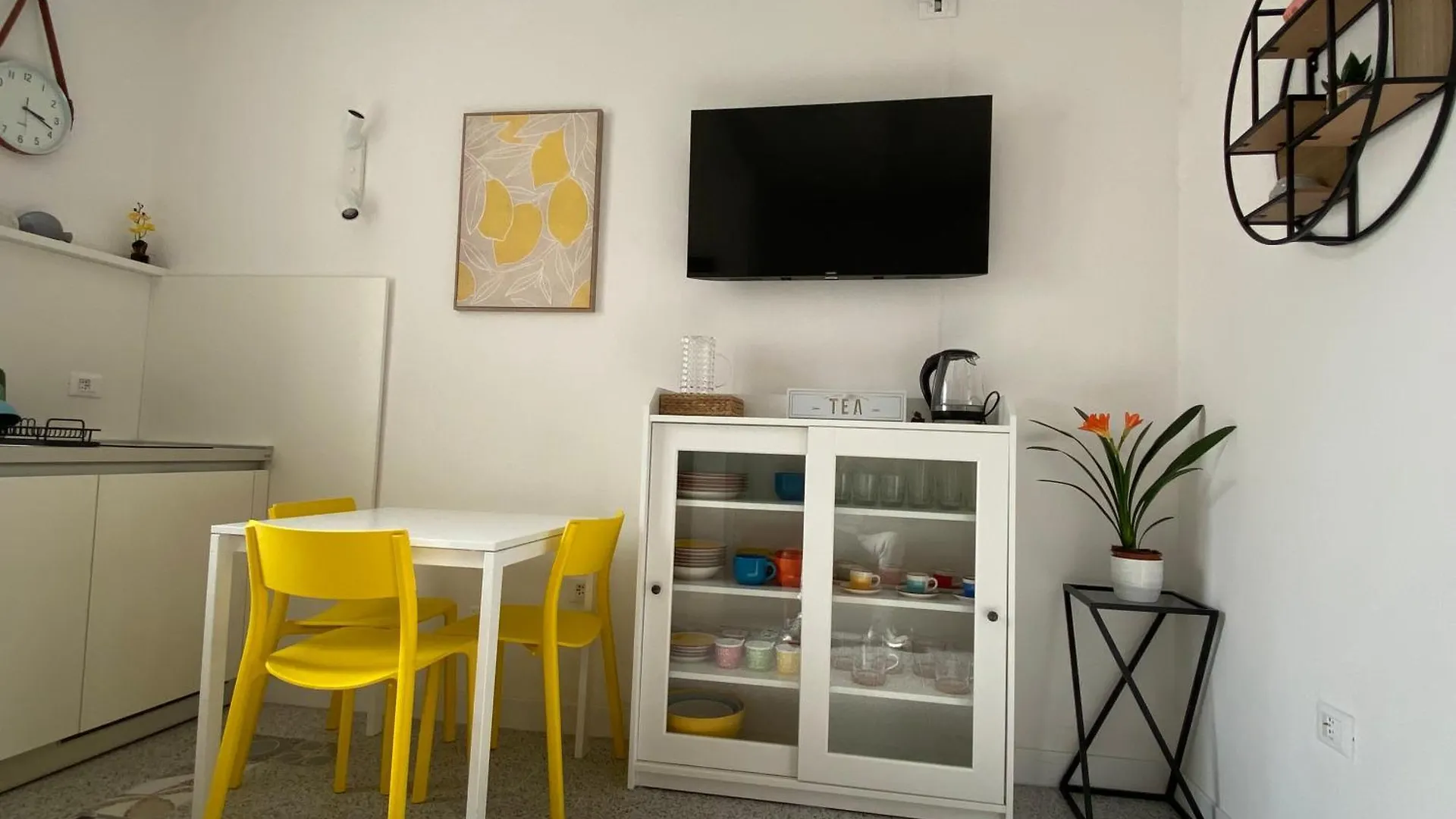 8+8 Appartamento Con Garage Livorno