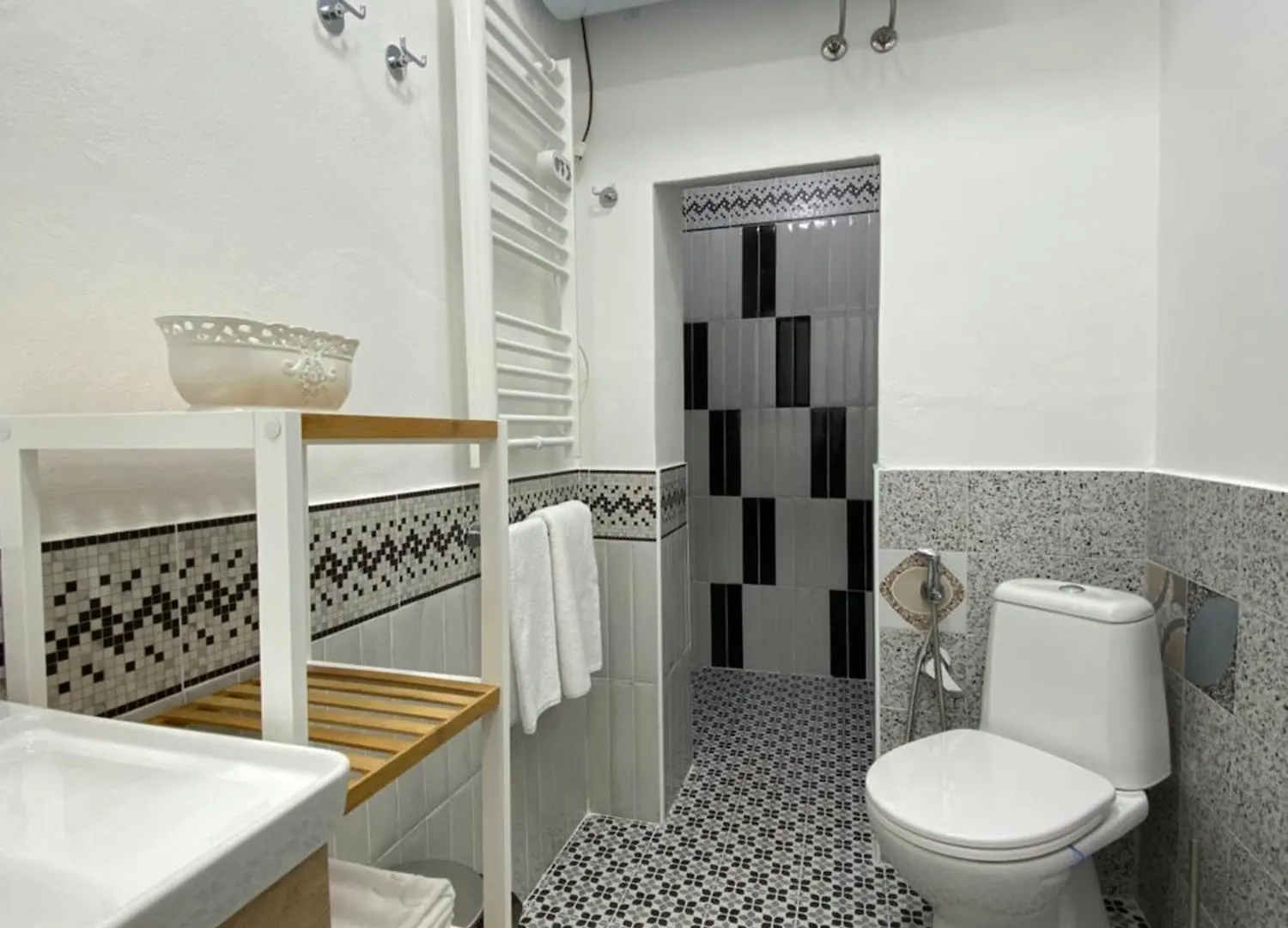 Apartment 8+8 Appartamento Con Garage Livorno